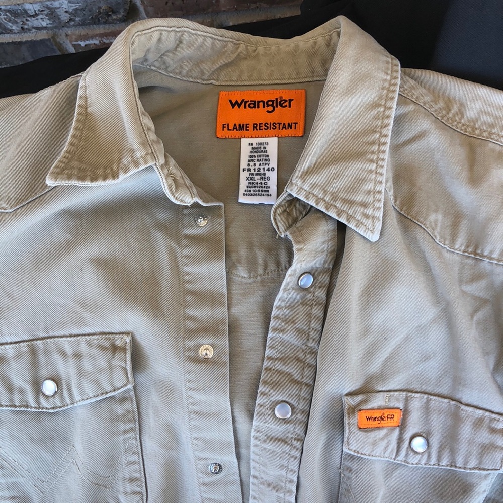 Wrangler FR shirt